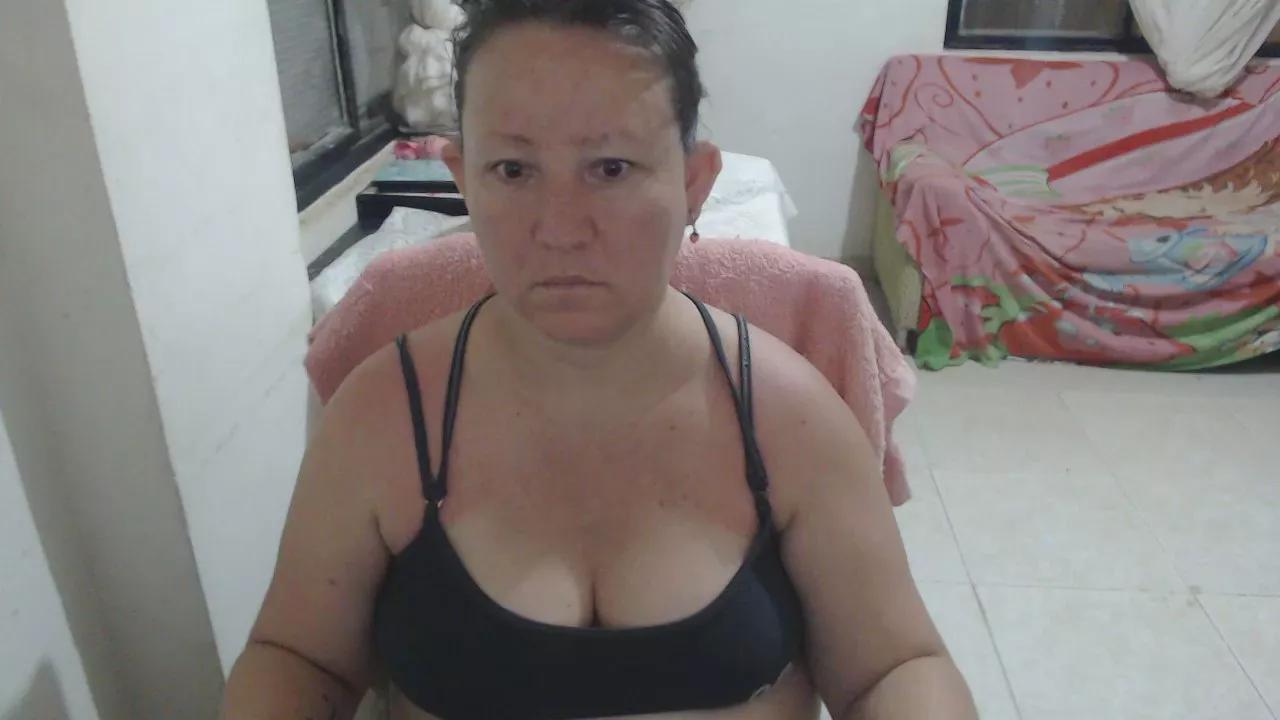 Yohis_Kiut25 on Cam4 