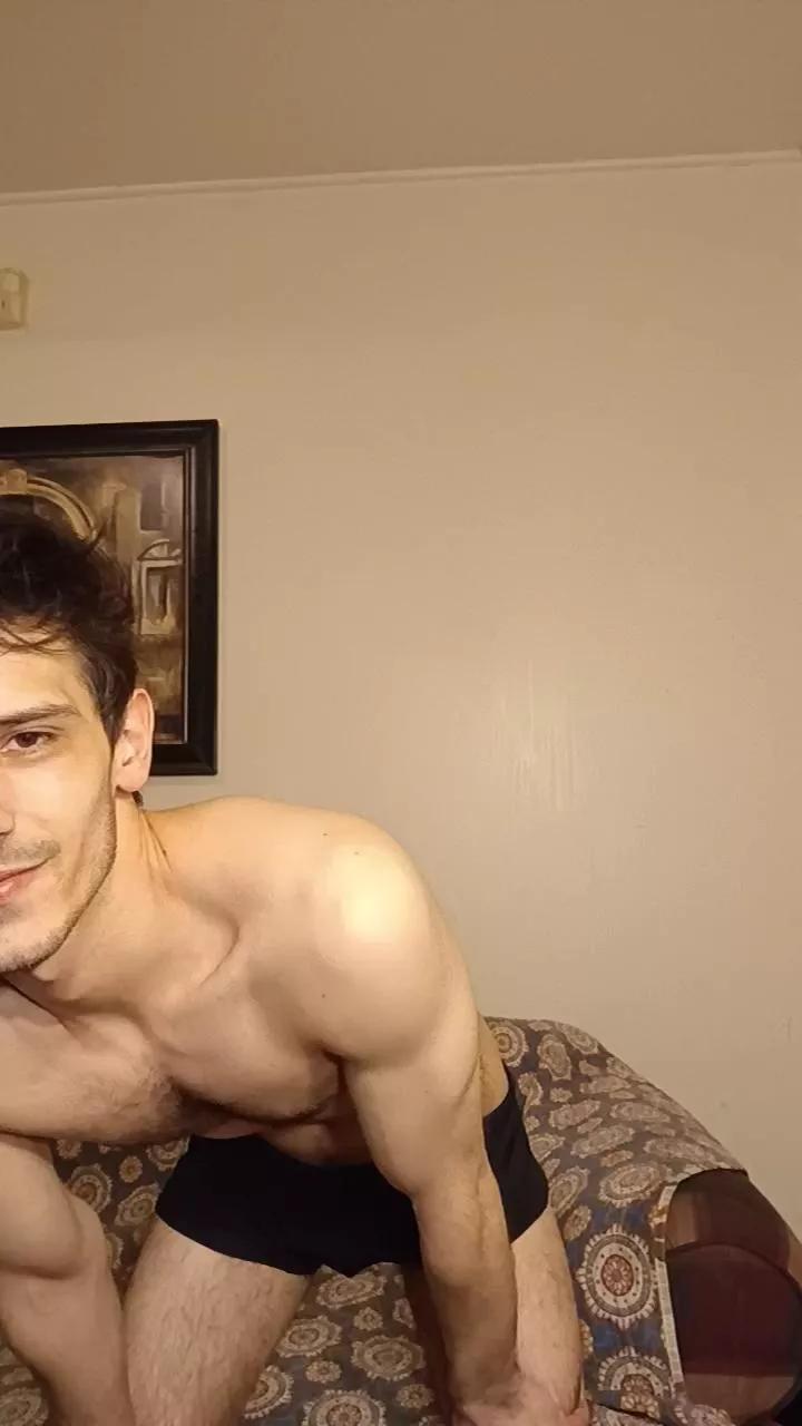 Yourboyforyou on Cam4 