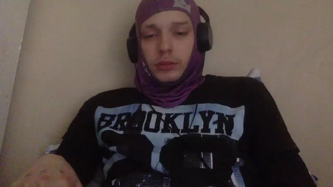 yourmine427 on Cam4 