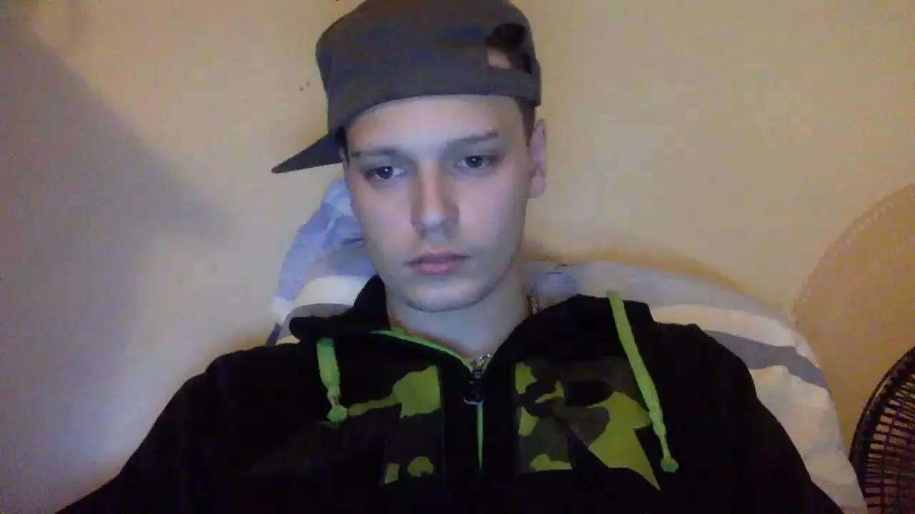 yourmine427 on Cam4 