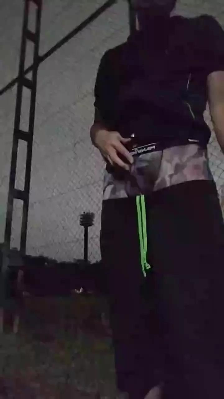 zachs4545 on Cam4 