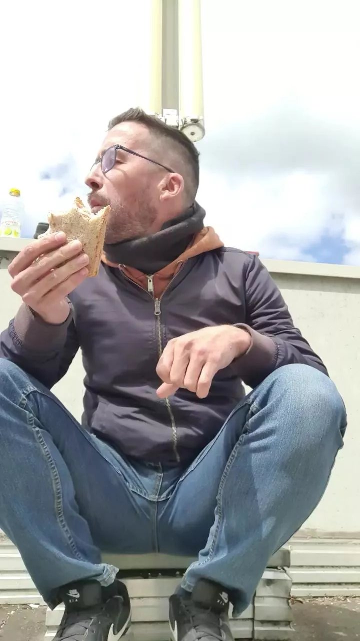 Offline zimbafree on Cam4