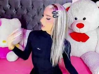 sweet-zoee2 on CamSoda 