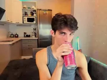 aaron_bang on Chaturbate 