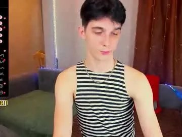 aaron_bang on Chaturbate 