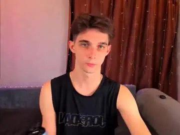 aaron_bang on Chaturbate 