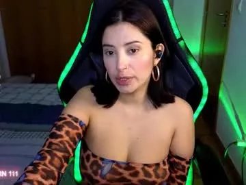 annadolll on Chaturbate