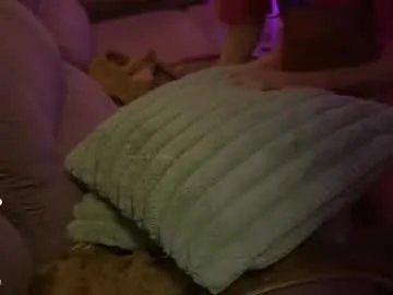 Freechat antonella_maitt on Chaturbate