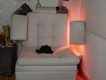 Freechat ari_kat666 on Chaturbate