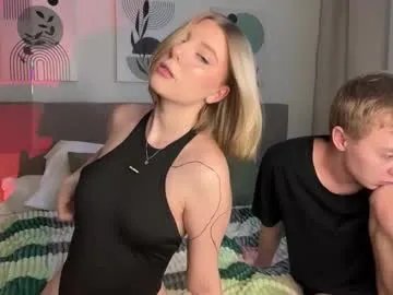 Freechat avrora_jessie on Chaturbate