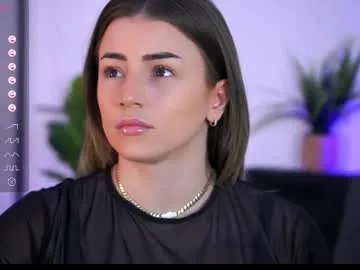 Freechat babbyaisha on Chaturbate