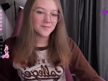 Freechat bubble_bunny on Chaturbate