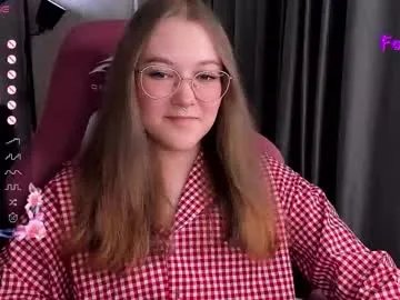 Freechat bubble_bunny on Chaturbate