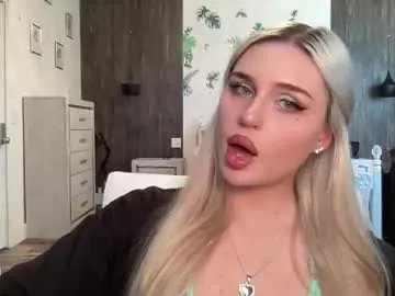 bunnykhalessi on Chaturbate 
