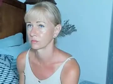 Freechat christine_35 on Chaturbate