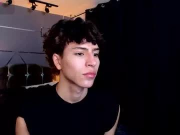 chrristopher77 on Chaturbate 