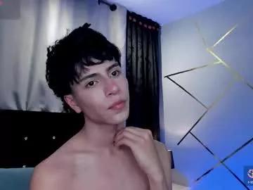chrristopher77 on Chaturbate 