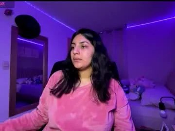 cloe_small08 on Chaturbate