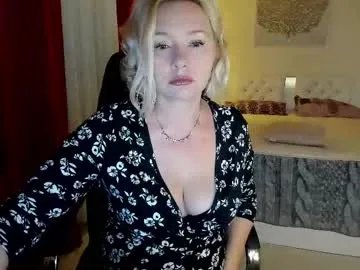 Freechat colette1w on Chaturbate