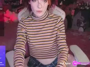 Group crackling_tati on Chaturbate