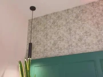 Freechat cristal_roberts_ on Chaturbate