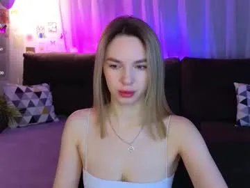 crystal_hanna on Chaturbate