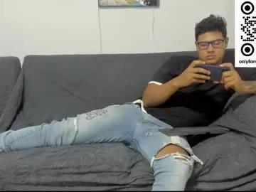 Checkout Chaturbate's Darren_lemus darren_lemus from Chaturbate
