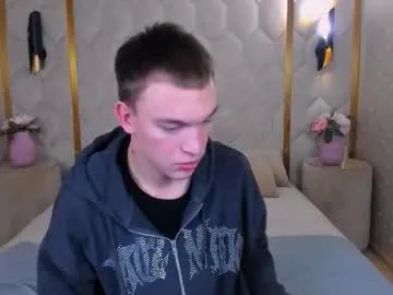 derek_banville on Chaturbate 