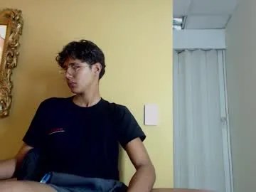 Freechat deren_ on Chaturbate