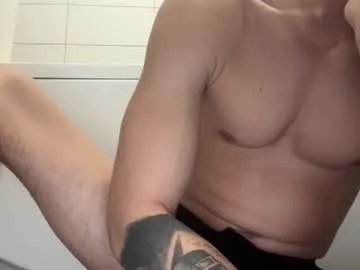 Freechat dirtyprettyboi on Chaturbate