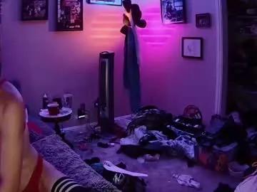 dizzythedoggo on Chaturbate