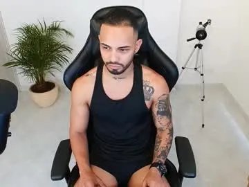 Away donn_cruz on Chaturbate