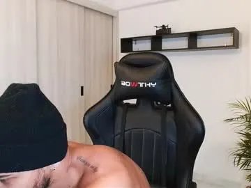 Away donn_cruz on Chaturbate