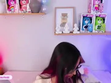 Freechat emilyy_bank on Chaturbate