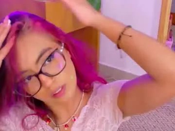 Freechat emilyy_bank on Chaturbate