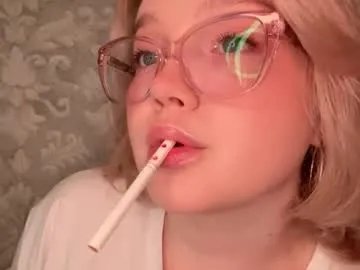 Freechat eva_kittenn on Chaturbate