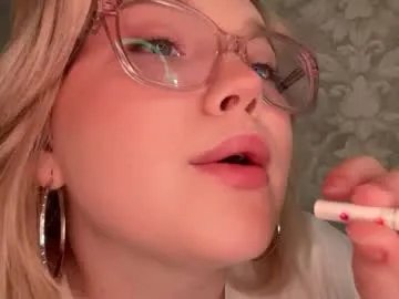 Freechat eva_kittenn on Chaturbate