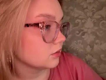 Freechat eva_kittenn on Chaturbate