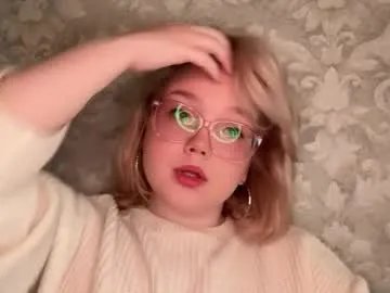 Freechat eva_kittenn on Chaturbate