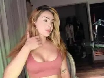 greyslopez on Chaturbate