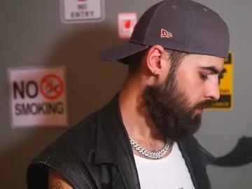 Freechat hairyrobxxx on Chaturbate