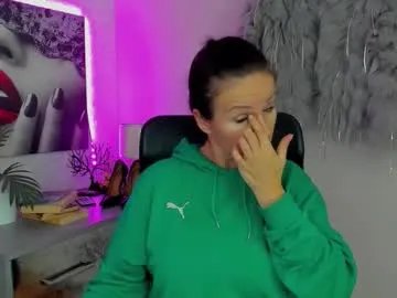 helen_79 on Chaturbate 