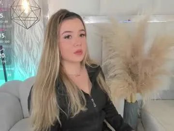 Freechat im_dalhia on Chaturbate