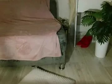 Freechat imcarrieberry on Chaturbate