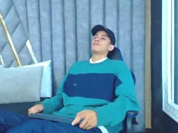 jakemoxley2 on Chaturbate 