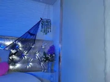 jhade_fox on Chaturbate