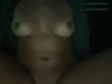 Freechat juicywhenwet on Chaturbate