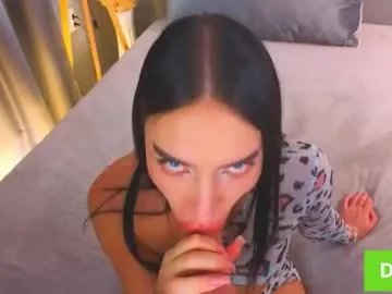 Freechat kanyesbabyyy on Chaturbate
