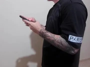 Freechat kennerfox77 on Chaturbate