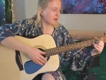 lanavismith — Welcome! twerk at [100 tokens] Carpe diem #lovense #blonde #shy #natural #twerk --- Next Goal: twerk